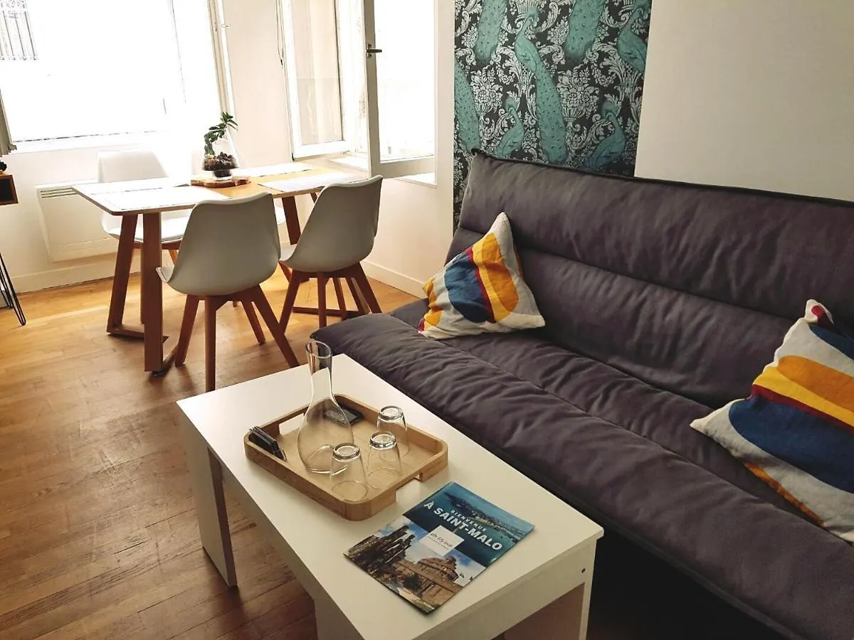 Apartment Intramuros Charmant 30M2 Renove Saint-Malo